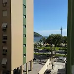 Apto Com Vaga Na Garagem, Frente Praia, Tudo Perto